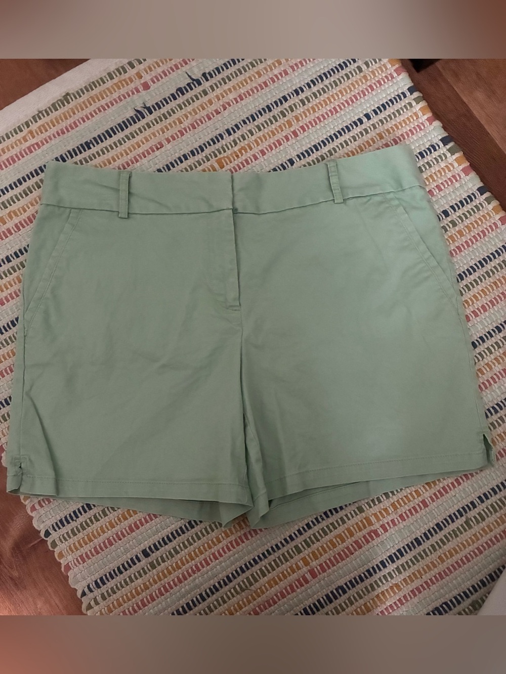 Loft size 12 green shorts